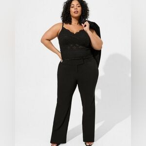 🌻NWOT. Studio by Torrid Relaxed Millennial Stretch High-Rise Trouser Sz 18XT